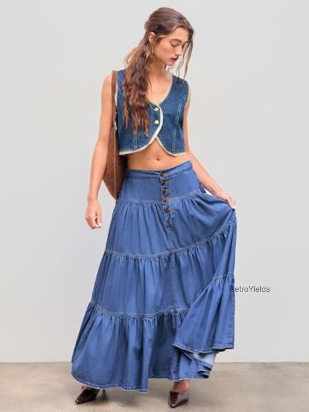 High Waisted Denim Maxi Skirt with Pockets - Picture 2 of 7